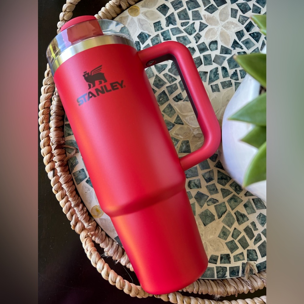 Stanley China Lava/Celebration Red 30 oz NWT